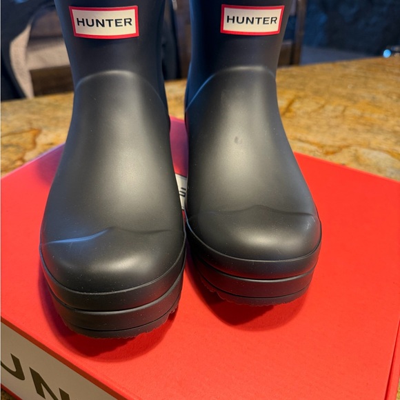 Hunter Classic Black Rain Boots - Picture 4 of 5